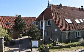 Hotel Dichtbijzee